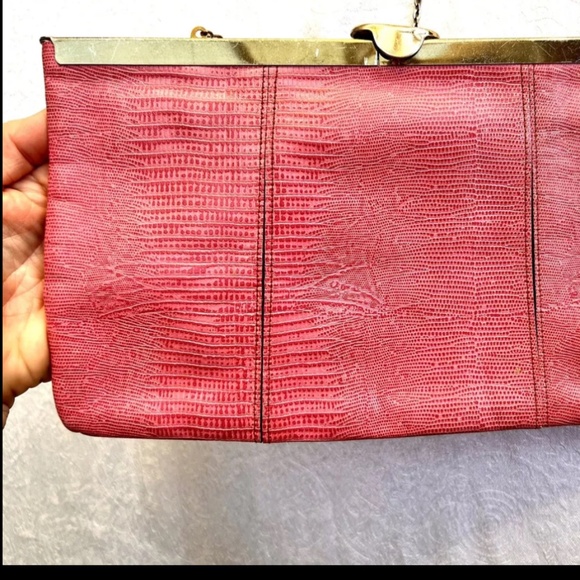 Vintage Mid Century Leather Pink Shoulder Clutch Snakeskin Pattern - Picture 3 of 8